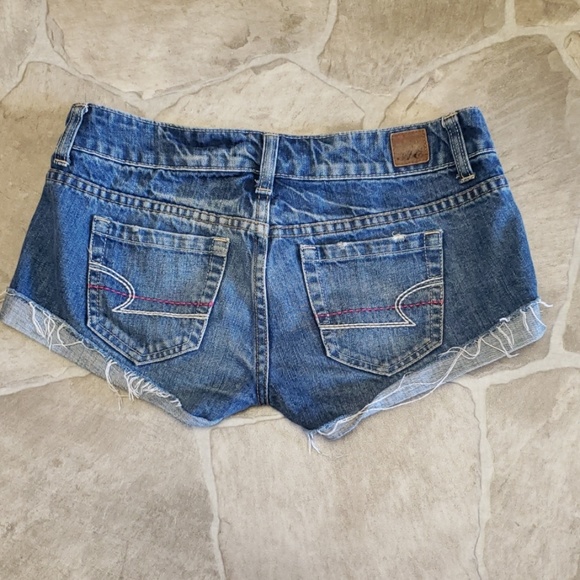 American Eagle Shorts - Picture 3 of 4